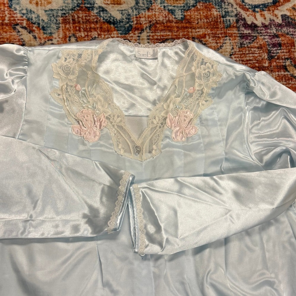 Vintage Sara Beth‎ Ice Blue Satin Nightgown Lace Floral Embroidery Maxi Lingerie
